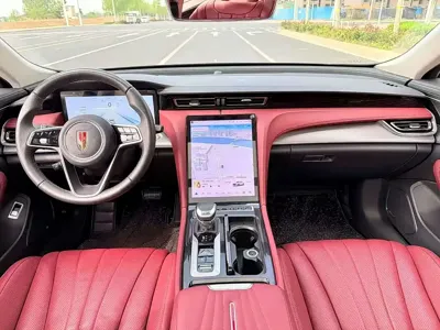 Hongqi Hongqi H5 2024, 39000 км, за 94700 CNY
