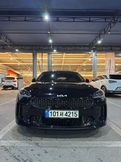 Kia Stinger · 2022 год