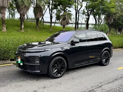 Li Auto Li L7 · 2024 год