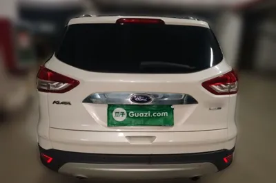 Ford Kuga 2015, 92900 км, за 41548.25 CNY