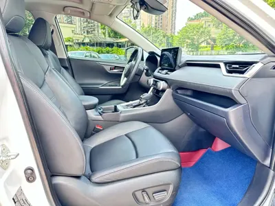 Toyota RAV4 2023, 50000 км, за 108800 CNY - фото 16