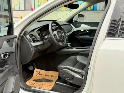 Volvo XC90 2017, 160000 км, за 118000 CNY