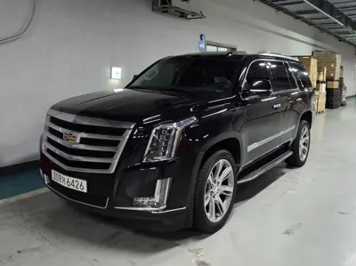 Cadillac Escalade · 2018 год