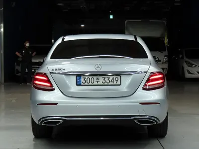 Mercedes-Benz E-Class 2017, 120000 км, за 20500000 KRW
