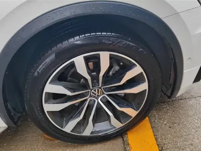 Volkswagen Tiguan L 2021, 26500 км, за 99000 CNY - фото 6