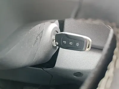 Ford Escort 2017, 112400 км, за 24100 CNY - фото 9