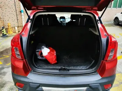 Buick Encore 2015, 64100 км, за 24000 CNY