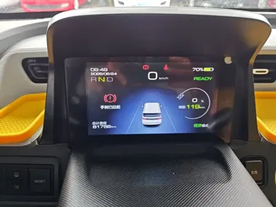 Wuling MINIEV 2022, 61800 км, за 24400 CNY - фото 12
