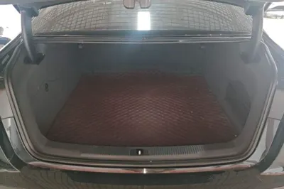 Audi A6L 2018, 129600 км, за 129772.98 CNY - фото 22
