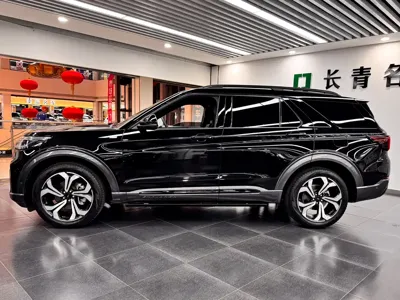 Ford Explorer 2023, 66000 км, за 228000 CNY