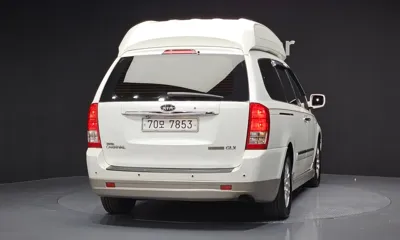 Kia Canival 2008, 119233 км, за 6500000 KRW - фото 4