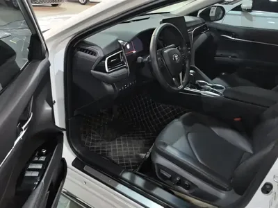 Toyota Camry 2023, 21000 км, за 135800 CNY - фото 9