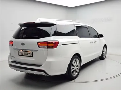 Kia Canival 2018, 119969 км, за 11200000 KRW