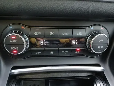 Mercedes-Benz GLA-Class 2018, 18130 км, за 19500000 KRW - фото 17