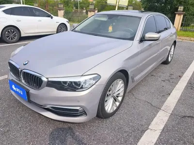 BMW 5 Series 2020, 86600 км, за 139000 CNY - фото 1