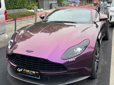Aston Martin DB11 · 2023 год