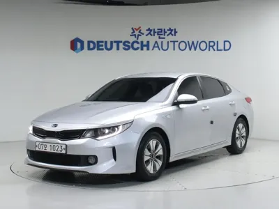 Kia K5 · 2018 год