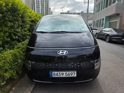 Hyundai Staria · 2025 год
