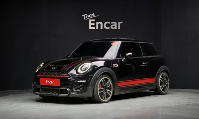 MINI Cooper · 2019 год