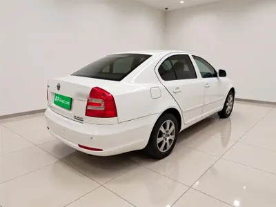 Skoda Octavia 2015, 150000 км, за 21100 CNY - фото 6