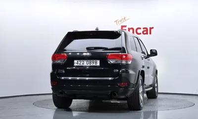 Jeep Cherokee 2015, 135961 км, за 12900000 KRW
