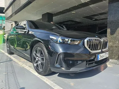 BMW 5-Series · 2025 год