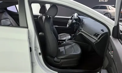 Hyundai Avante 2017, 126825 км, за 7500000 KRW - фото 12
