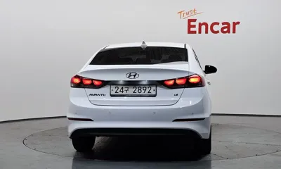 Hyundai Avante 2018, 78268 км, за 11000000 KRW