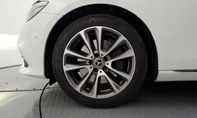 Mercedes-Benz E-Class 2018, 120922 км, за 21400000 KRW - фото 5