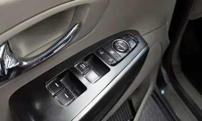 Kia Canival 2017, 170629 км, за 5900000 KRW - фото 16
