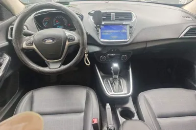 Ford Escort 2017, 64000 км, за 36838.2 CNY - фото 6