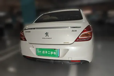 Peugeot 308 2014, 66700 км, за 25299.44 CNY