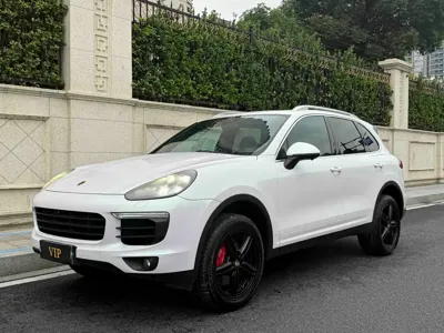 Porsche Cayenne · 2015 год