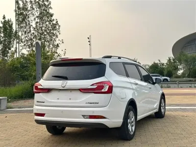 Baojun 310W 2019, 80000 км, за 16000 CNY
