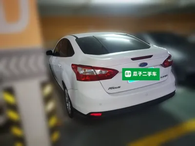 Ford Focus 2012, 150100 км, за 21977.83 CNY