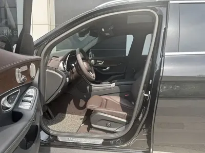 Mercedes-Benz GLC 2021, 82000 км, за 188000 CNY
