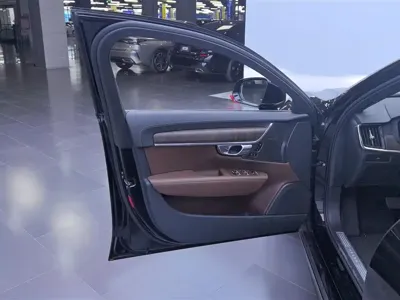 Volvo S90 2024, 8600 км, за 228800 CNY - фото 7