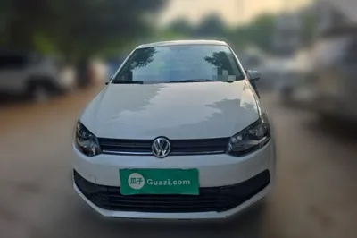 Volkswagen Polo 2016, 61100 км, за 33523.5 CNY