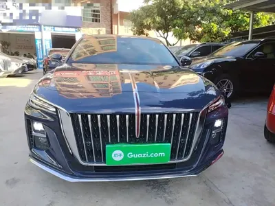 Hongqi Hongqi H5 2024, 11600 км, за 108100 CNY