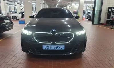 BMW i5 2025, 24516 км, за 91000000 KRW