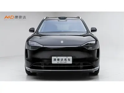 AITO 问界 AITO M9 2025, 8000 км, за 405000 CNY