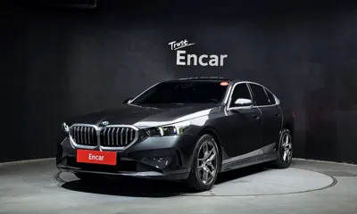 BMW 5-Series · 2025 год