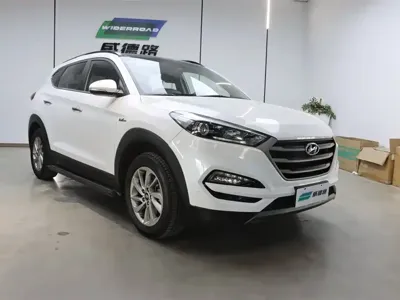Hyundai Tucson 2017, 102000 км, за 33500 CNY