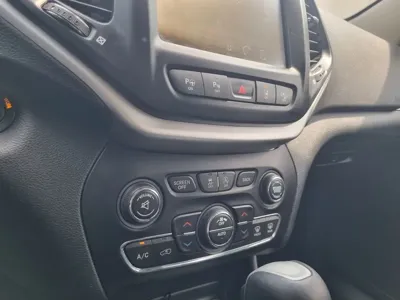 Jeep Cherokee 2017, 137000 км, за 8700000 KRW - фото 10