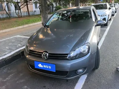 Volkswagen Golf 2012, 84500 км, за 23800 CNY