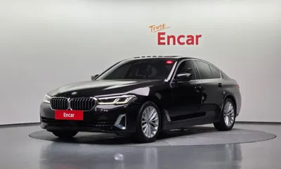BMW 5-Series · 2021 год