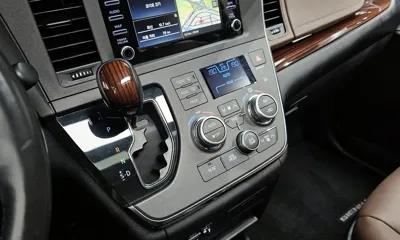 Toyota Sienna 2018, 89487 км, за 24900000 KRW - фото 9