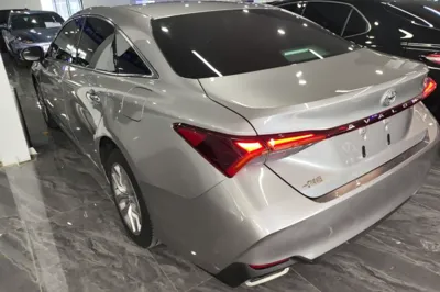 Toyota Avalon 2019, 11600 км, за 121336.95 CNY - фото 13