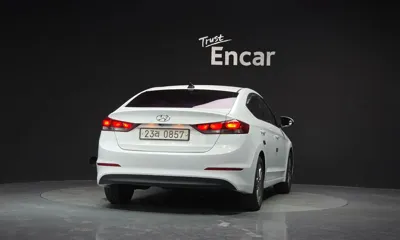 Hyundai Avante 2016, 123402 км, за 8900000 KRW