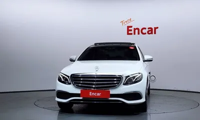 Mercedes-Benz E-Class 2019, 101729 км, за 25900000 KRW